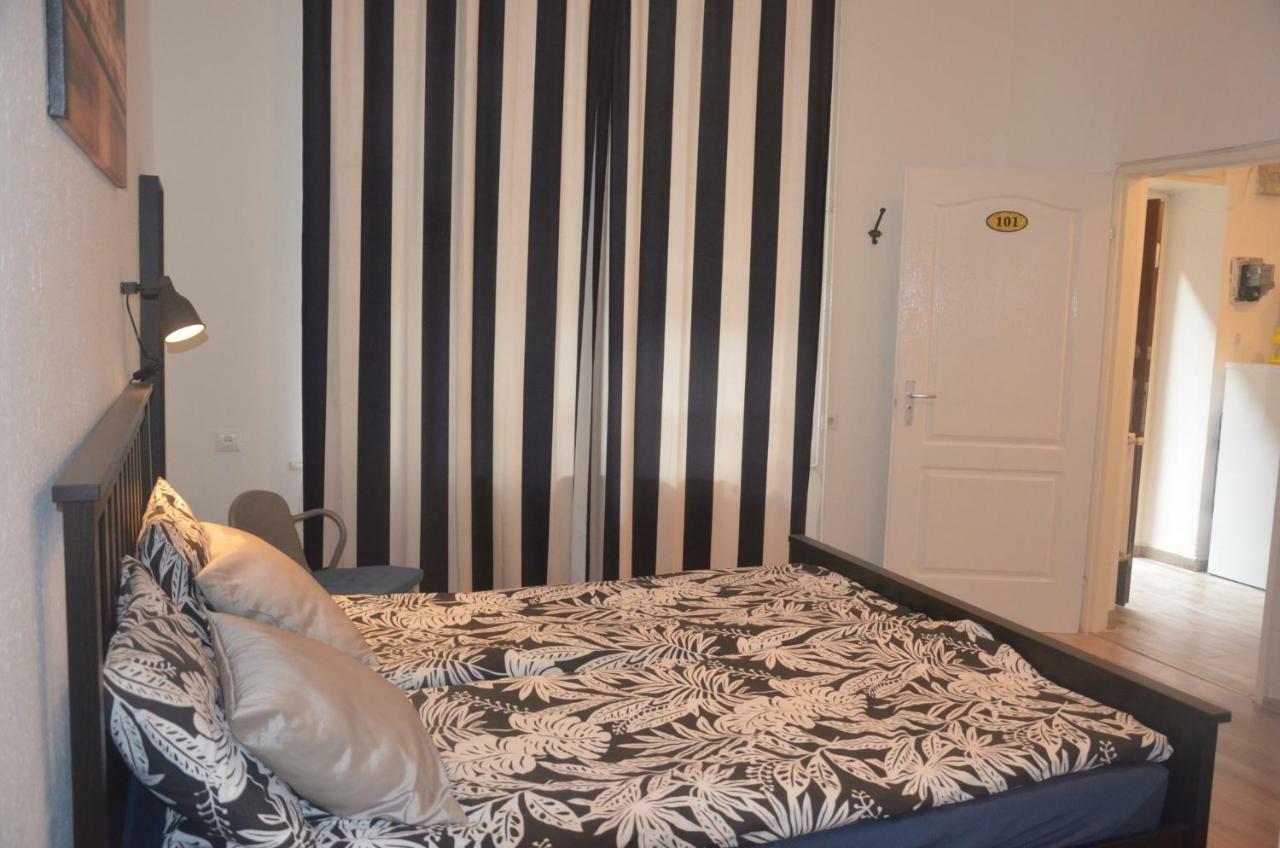 No. 11 Apartment With 2 Bathrooms Next To Railway Station Budapeşte Dış mekan fotoğraf