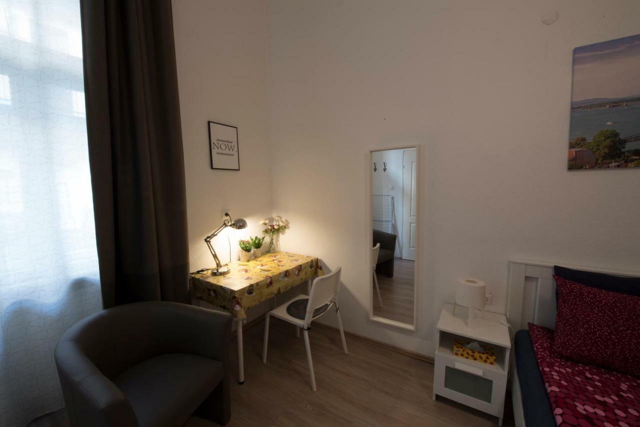 No. 11 Apartment With 2 Bathrooms Next To Railway Station Budapeşte Dış mekan fotoğraf