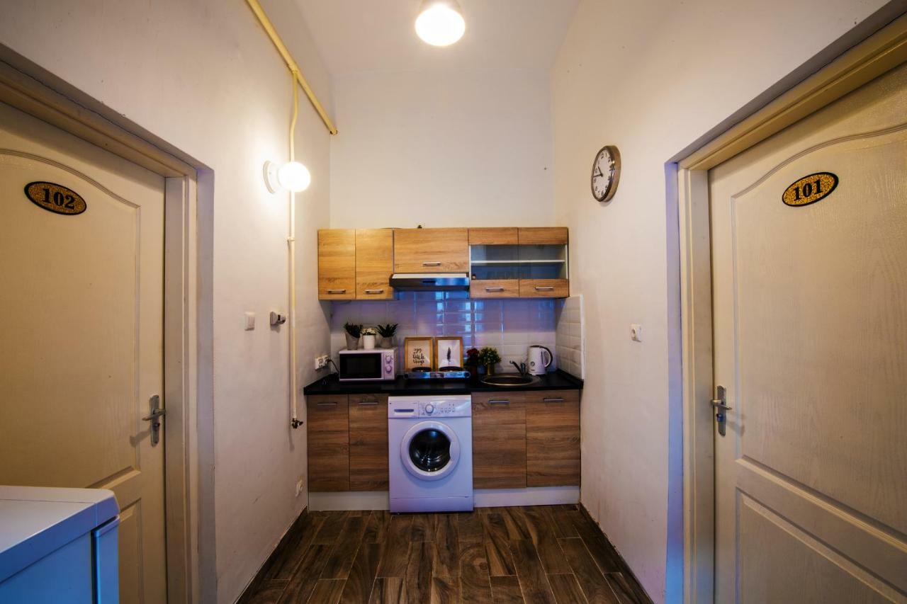 No. 11 Apartment With 2 Bathrooms Next To Railway Station Budapeşte Dış mekan fotoğraf