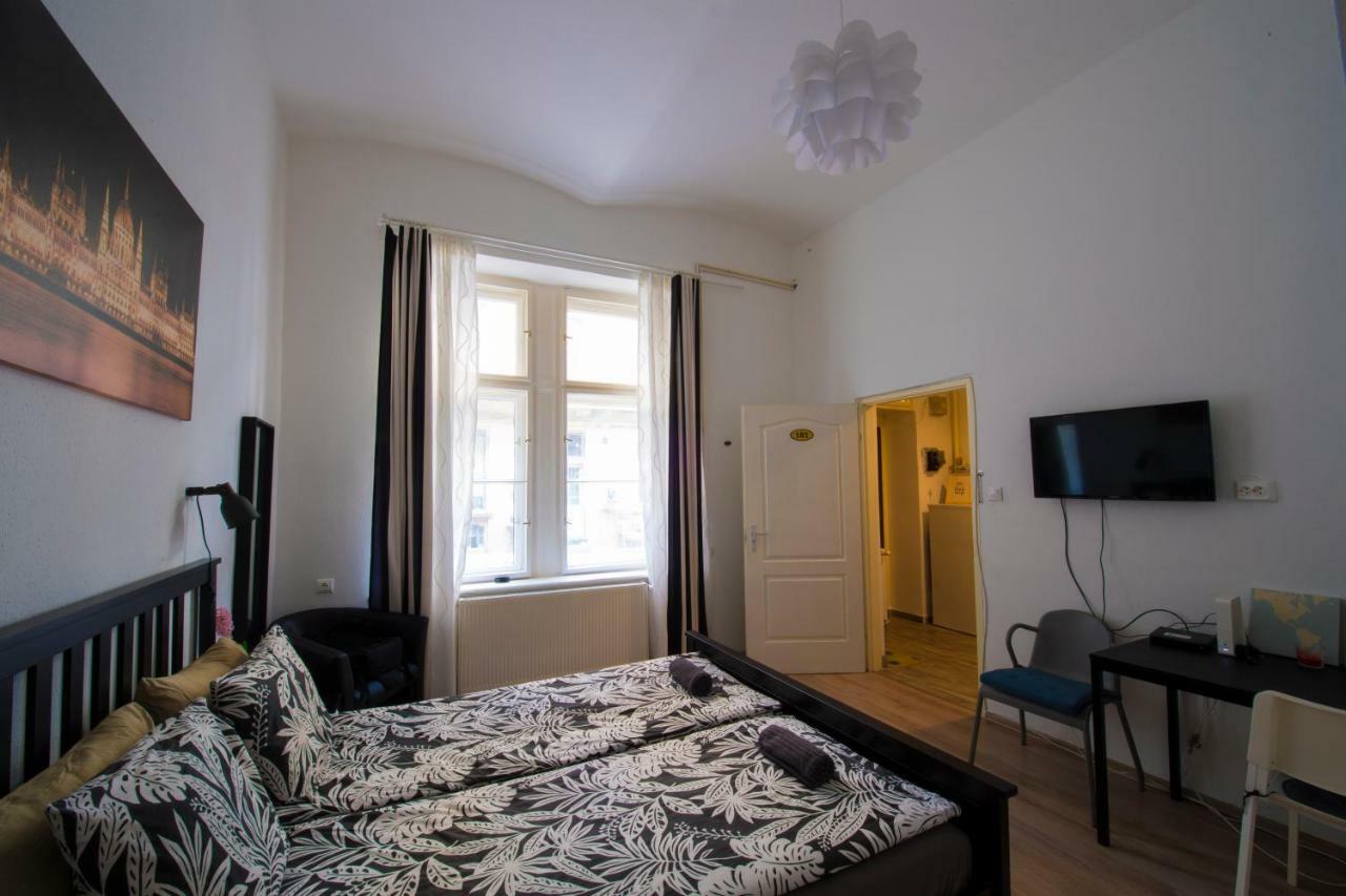 No. 11 Apartment With 2 Bathrooms Next To Railway Station Budapeşte Dış mekan fotoğraf
